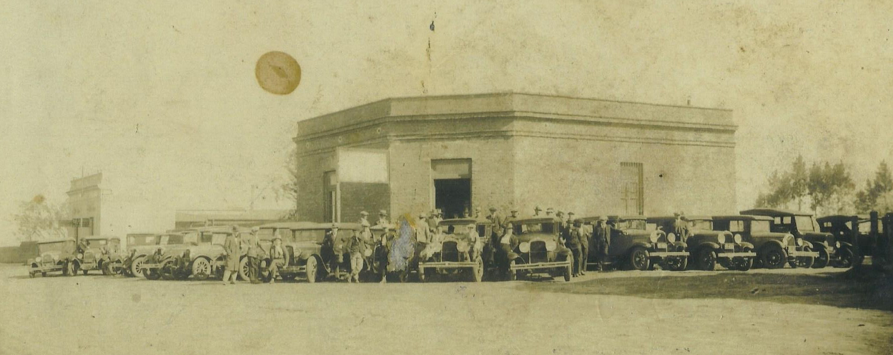 Casa de Ramos Generales de Fernando Corredoira - Circa-1925